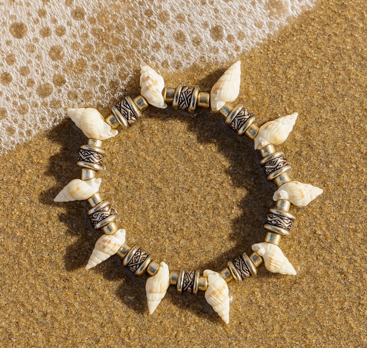 Seashell Bracelet: Beach Bliss Jewelry