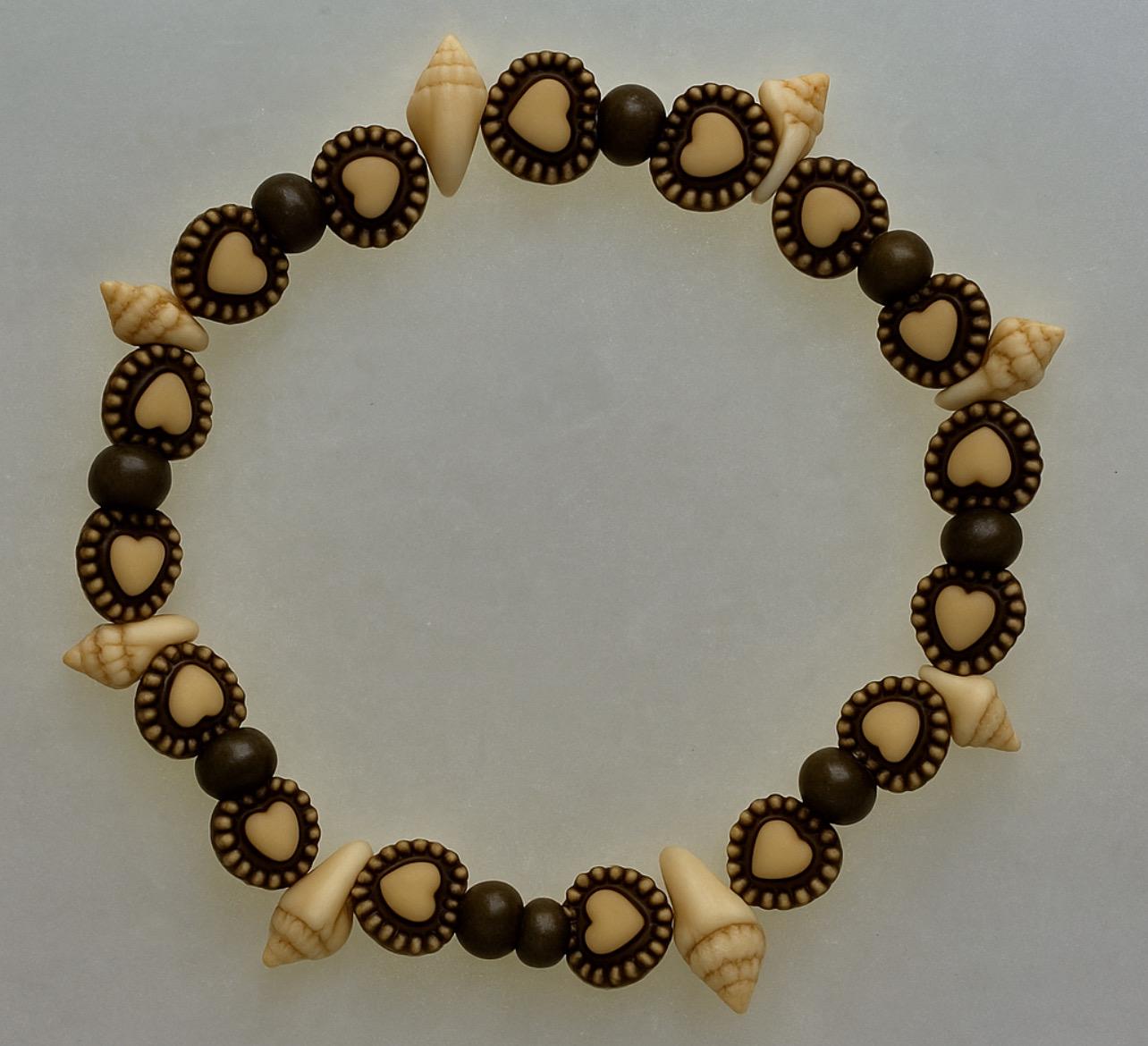 Seashell Beaded Bracelet: Beach Bliss Hearts and Shells