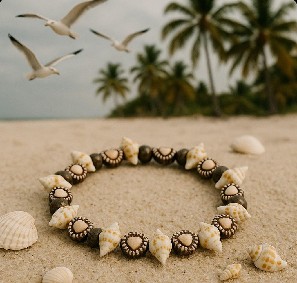 Seashell Beaded Bracelet: Beach Bliss Hearts and Shells