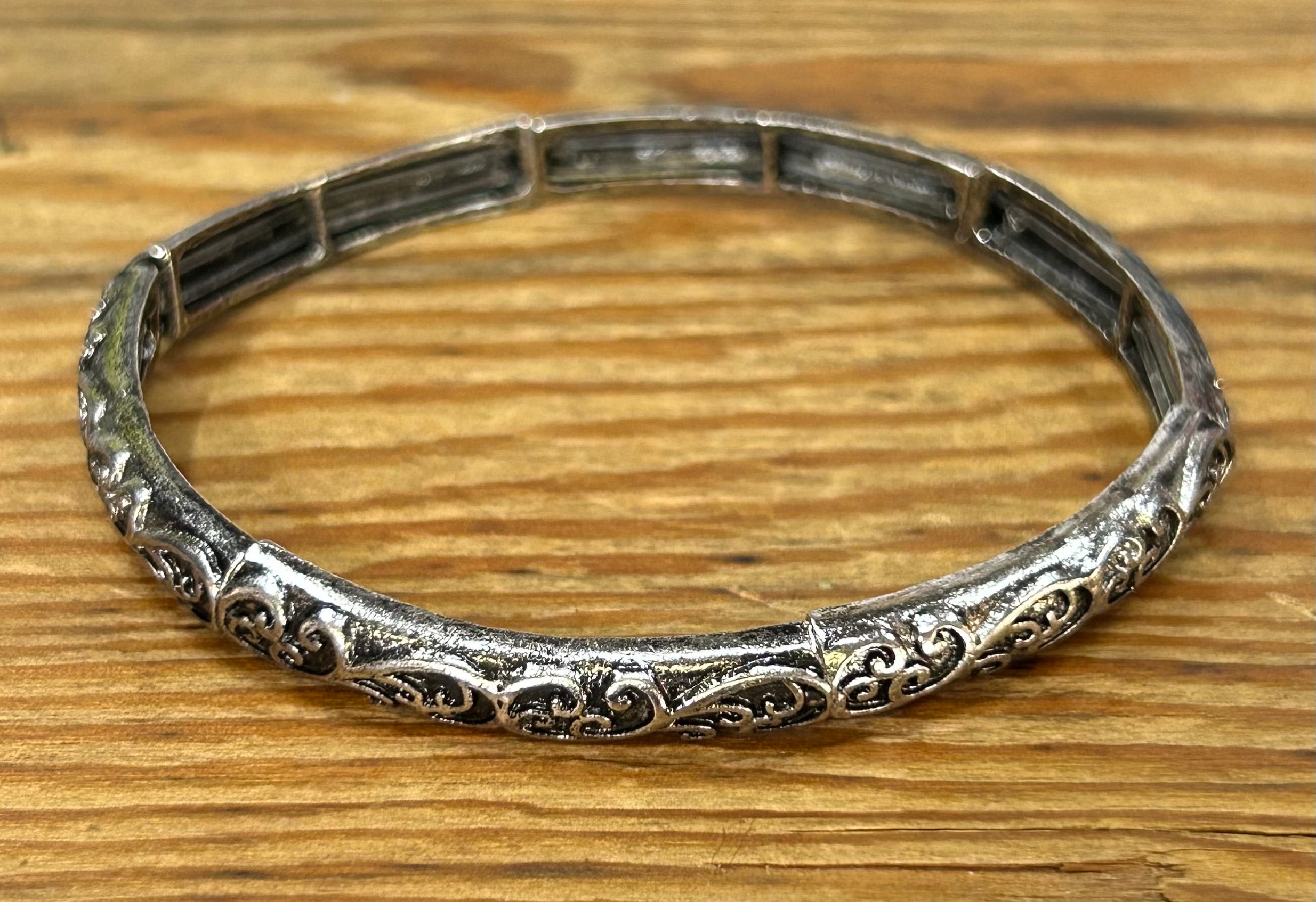 Desert Sky Collection – Silver Filigree Scroll Stretch Bracelet