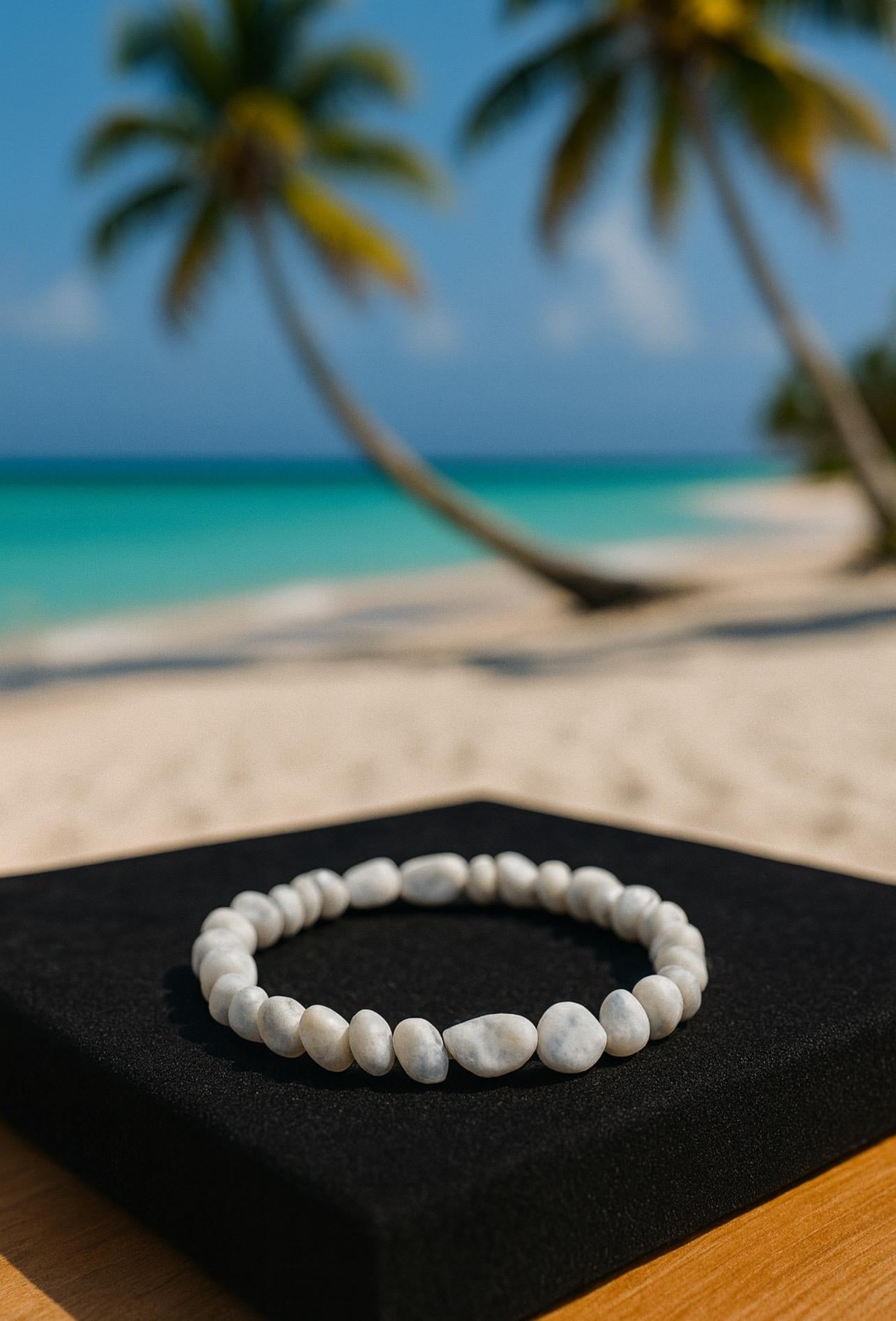 Beach bracelet for young girl