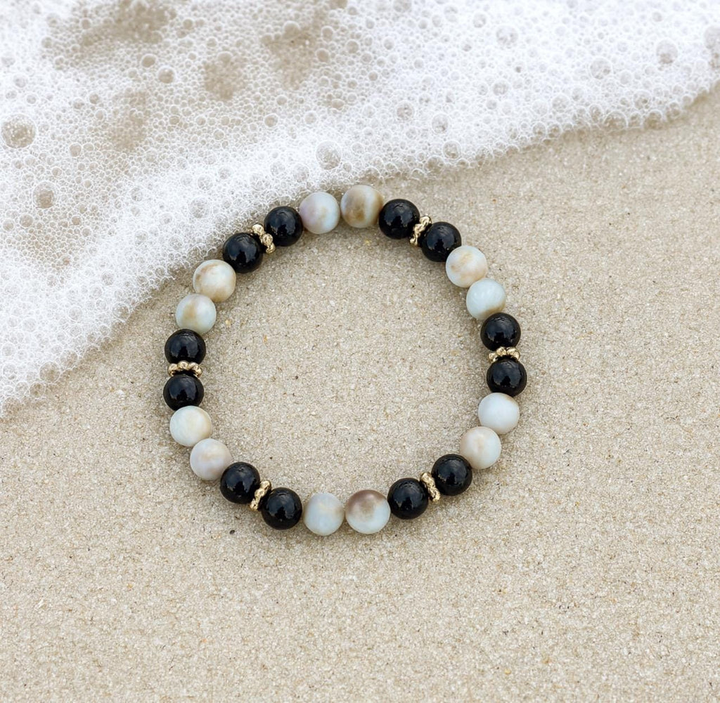 Beaded Beach Bracelet: Black Onyx and Mother of Pearl