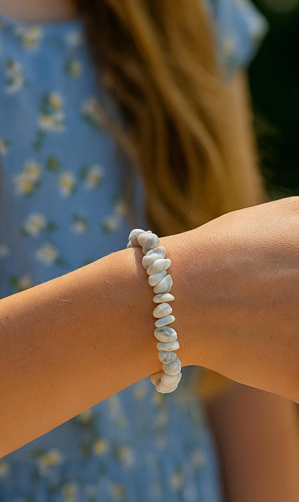 Beach bracelet for young girl
