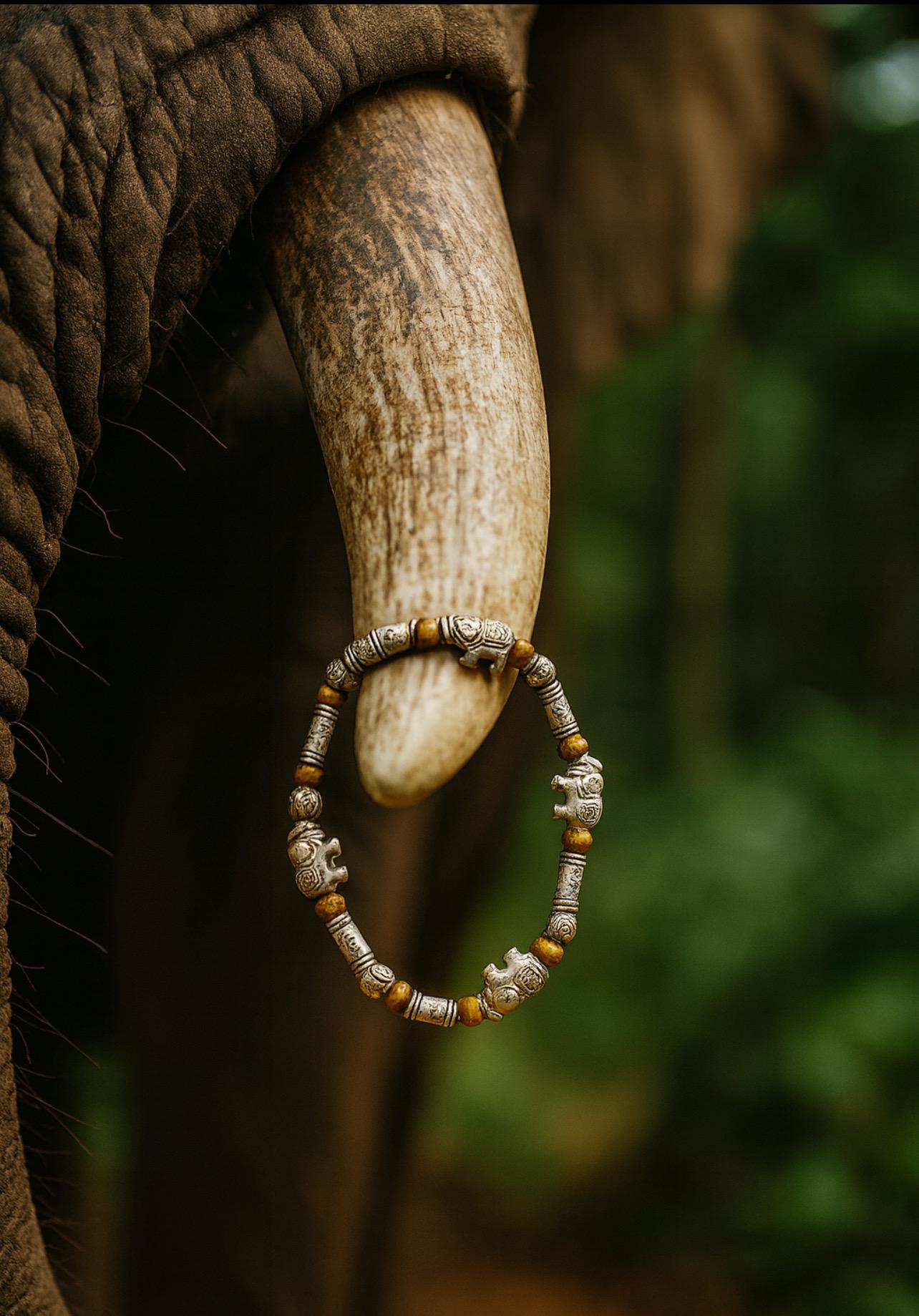 Elephant Beaded Bracelet: Silver Tone Animal Jewelry